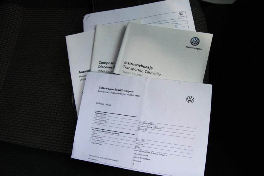 Volkswagen Transporter 2.0 TDI L2H1 Comfortline / App connect / Trekhaak / Navi / Multi stuur