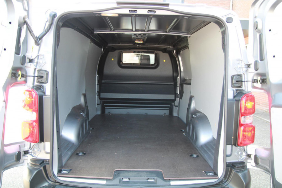 Opel Vivaro 1.5 BlueHDi 102PK L3H1 BPM VRIJ / Mirrorlink / Camera / Trekhaak