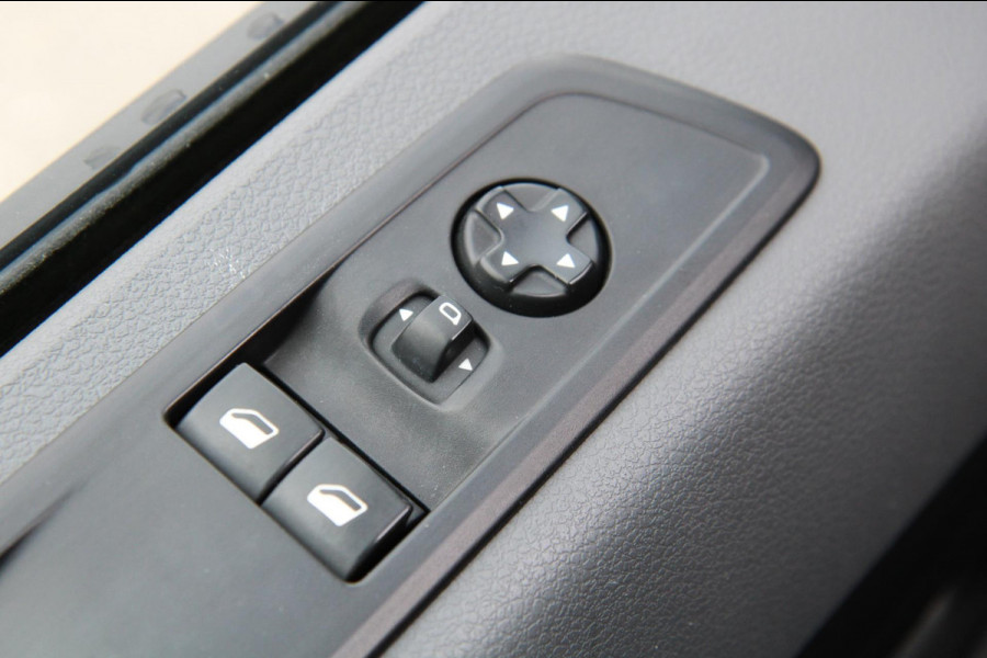 Toyota ProAce Compact 1.6 D-4D Cool Comfort / Trekhaak / Cruise / App connect / 3 zits