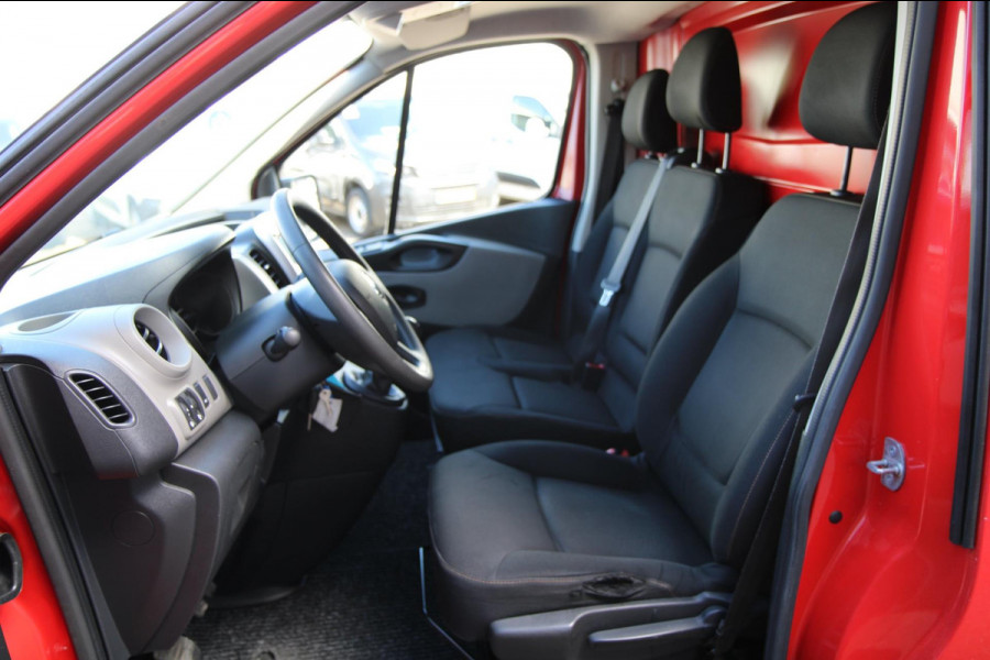 Renault Trafic 1.6 dCi T27 L1H1 Comfort Energy Euro6 / Navi / Trekhaak / Imperiaal