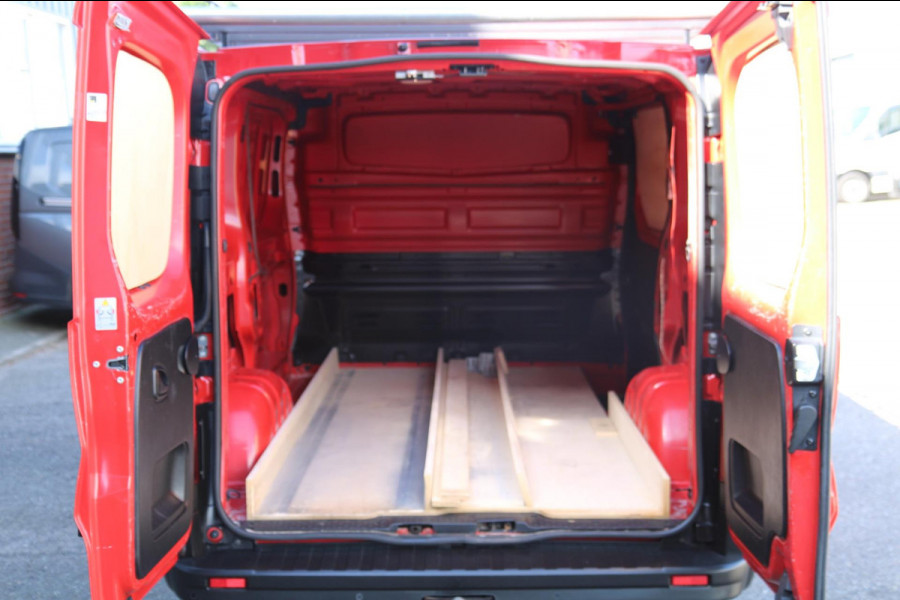 Renault Trafic 1.6 dCi T27 L1H1 Comfort Energy Euro6 / Navi / Trekhaak / Imperiaal