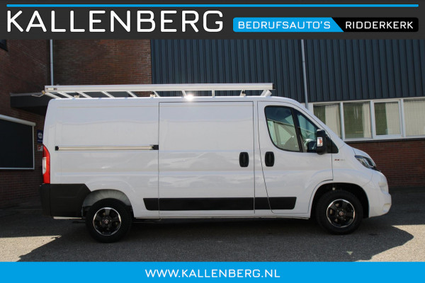 Fiat Ducato 30 2.3 MultiJet L2H1 / Trekhaak / Imperiaal / Camera / 3 zits