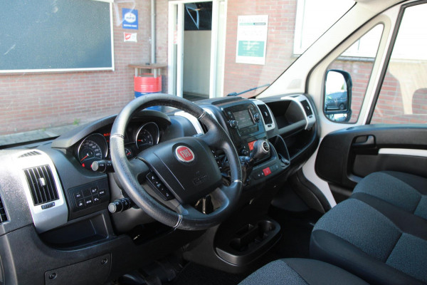 Fiat Ducato 30 2.3 MultiJet L2H1 / Trekhaak / Imperiaal / Camera / 3 zits