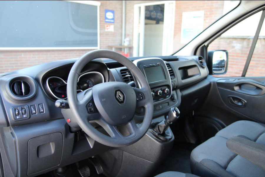 Renault Trafic 1.6 dCi 95PK L1H1 Comfort / Laadruimte inrichting / App connect / Trekhaak