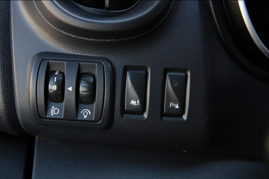 Renault Trafic 1.6 dCi 95PK L1H1 Comfort / Laadruimte inrichting / App connect / Trekhaak
