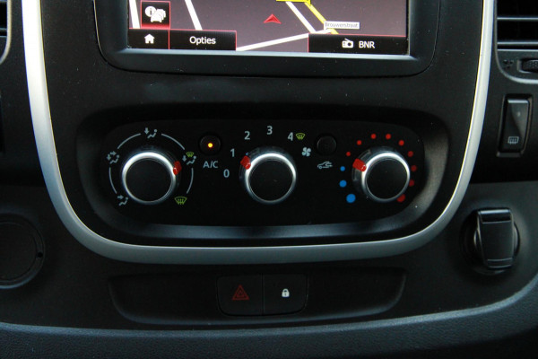 Renault Trafic 1.6 dCi 95PK L1H1 Comfort / Laadruimte inrichting / App connect / Trekhaak