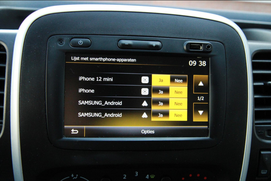 Renault Trafic 1.6 dCi 95PK L1H1 Comfort / Laadruimte inrichting / App connect / Trekhaak