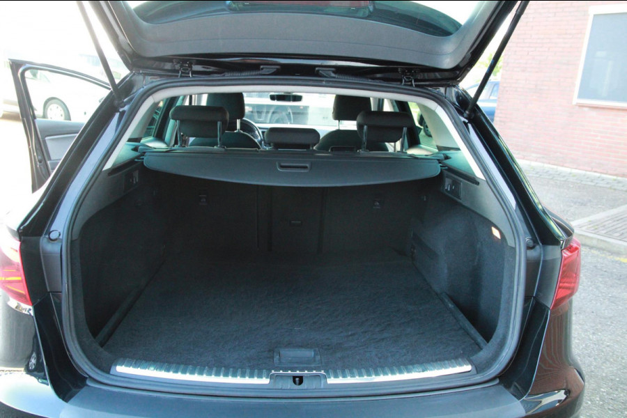 Seat León ST 1.0 EcoTSI Style Business Intense / Camera / App connect / Cruise