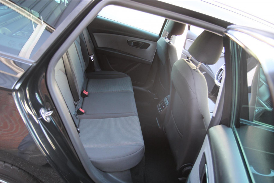 Seat León ST 1.0 EcoTSI Style Business Intense / Camera / App connect / Cruise