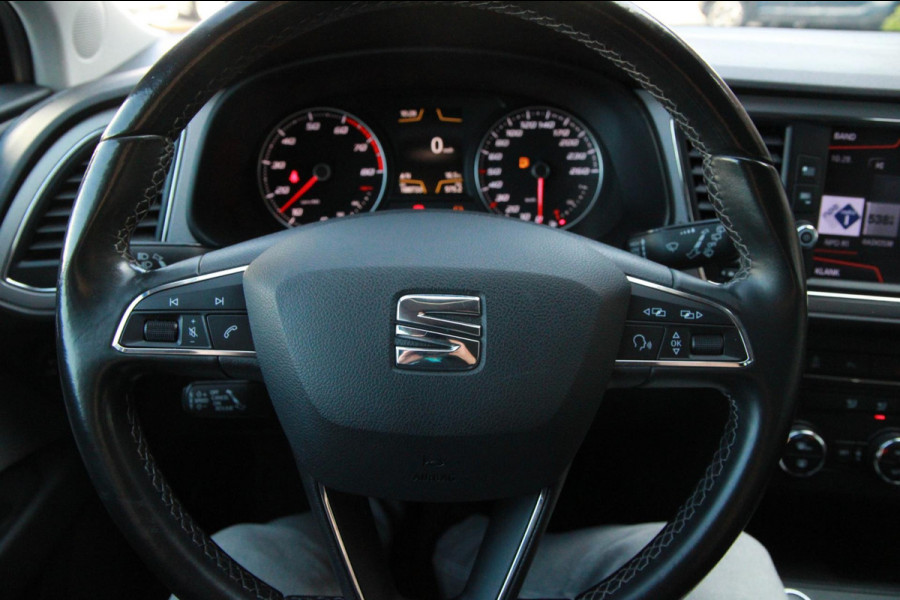 Seat León ST 1.0 EcoTSI Style Business Intense / Camera / App connect / Cruise