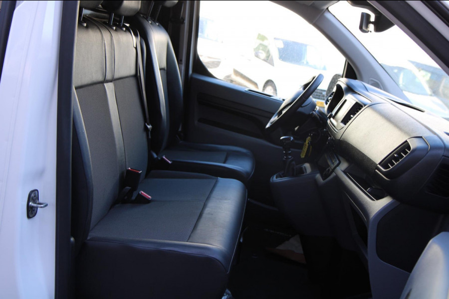 Toyota ProAce Worker 2.0 D-4D Navigator Long / Imperiaal / Laadruimte inrichting / Trekhaak