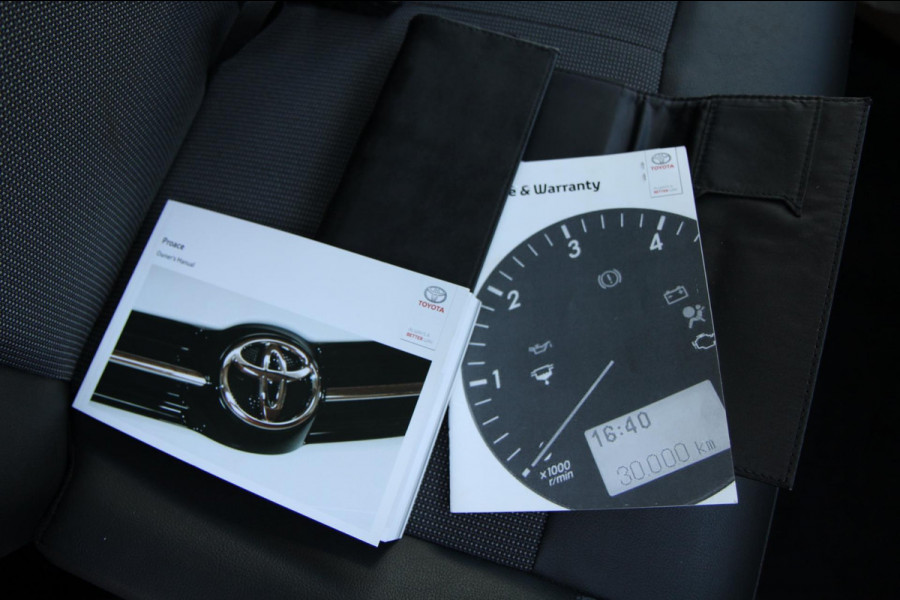 Toyota ProAce Worker 2.0 D-4D Navigator Long / Imperiaal / Laadruimte inrichting / Trekhaak