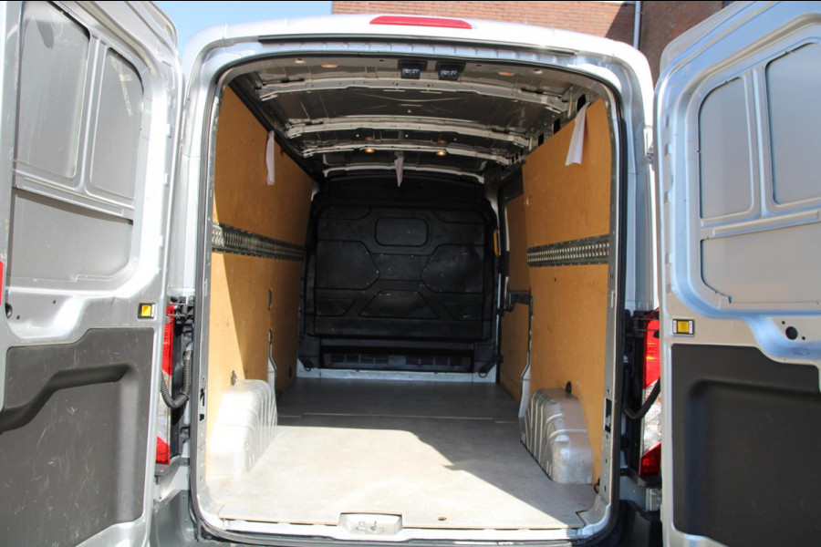 Ford Transit 310 2.0 TDCI L3H2 Trend / EURO6 / Sync 3 Car play / Cruise