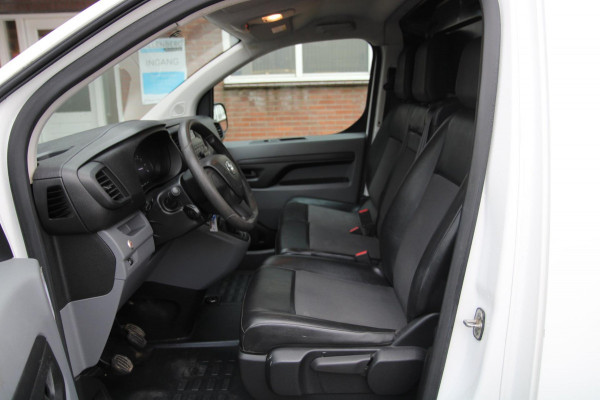 Toyota ProAce Worker 1.5 D-4D Cool Comfort Long / Trekhaak / Cruise / 3 zits