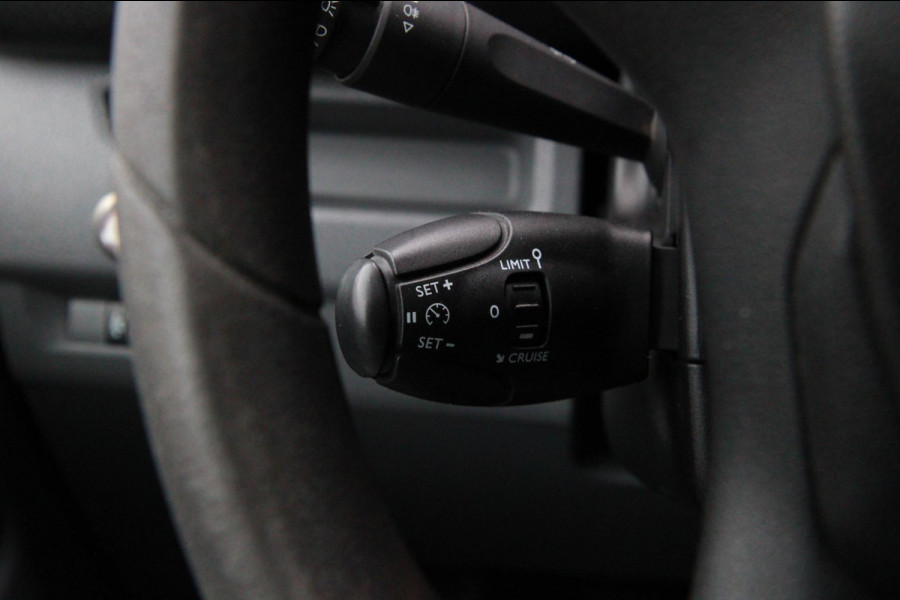 Toyota ProAce Worker 1.5 D-4D Cool Comfort Long / Trekhaak / Cruise / 3 zits