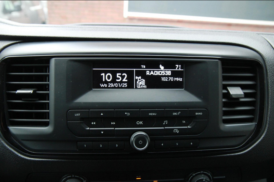 Toyota ProAce Worker 1.5 D-4D Cool Comfort Long / Trekhaak / Cruise / 3 zits