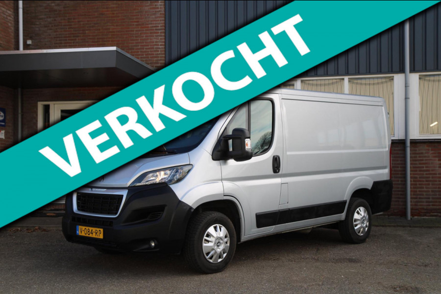 Peugeot Boxer 330 2.0 BlueHDI L1H1 Premium Pack / Camera / Trekhaak / Navi