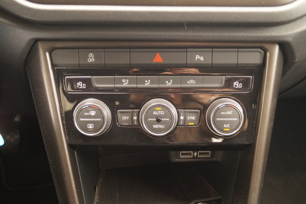 Volkswagen T-Roc 1.0 TSI 115pk Style Executive -NAVI-ECC-PDC-ACC-