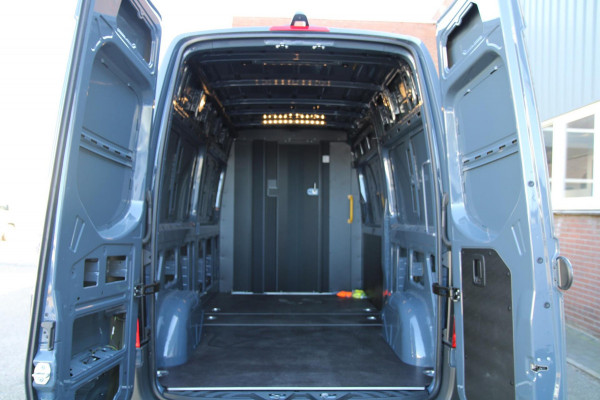 Mercedes-Benz Sprinter 315 1.9 CDI automaat L2H2 FWD / BLIS / Camera / Adaptieve cruisecontrol
