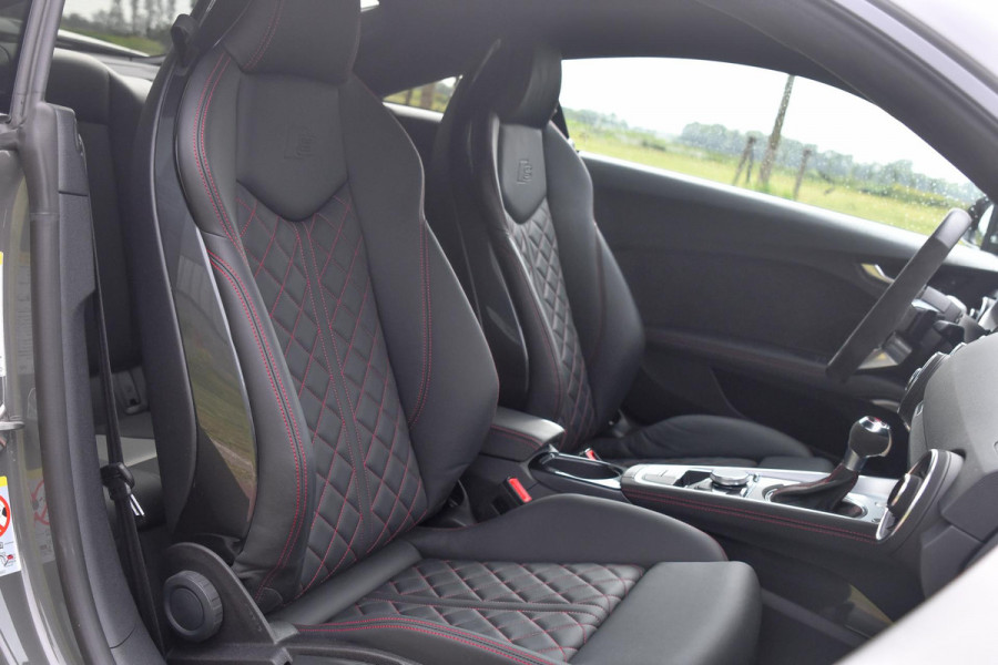 Audi TT 45 TFSI S Line Competition Plus. RS stoelen, Matrix, B&O, CarPlay, Keyless, 20'', BTW!