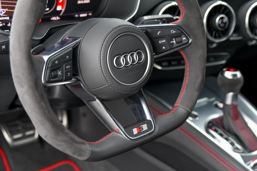 Audi TT 45 TFSI S Line Competition Plus. RS stoelen, Matrix, B&O, CarPlay, Keyless, 20'', BTW!