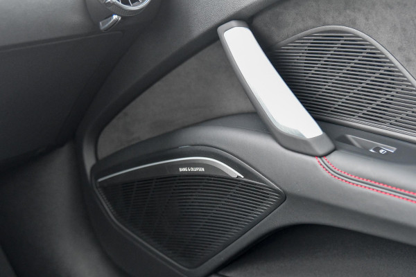 Audi TT 45 TFSI S Line Competition Plus. RS stoelen, Matrix, B&O, CarPlay, Keyless, 20'', BTW!