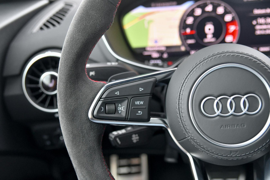 Audi TT 45 TFSI S Line Competition Plus. RS stoelen, Matrix, B&O, CarPlay, Keyless, 20'', BTW!