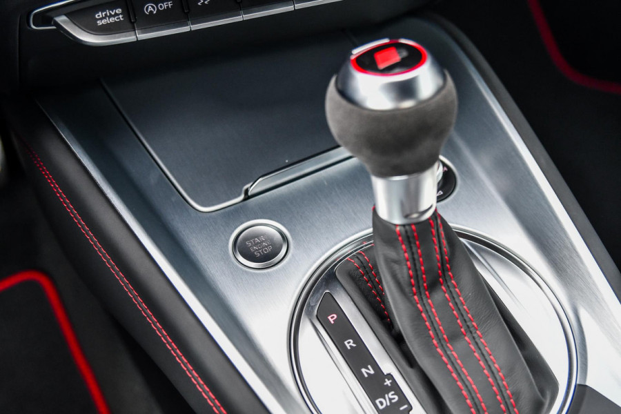 Audi TT 45 TFSI S Line Competition Plus. RS stoelen, Matrix, B&O, CarPlay, Keyless, 20'', BTW!