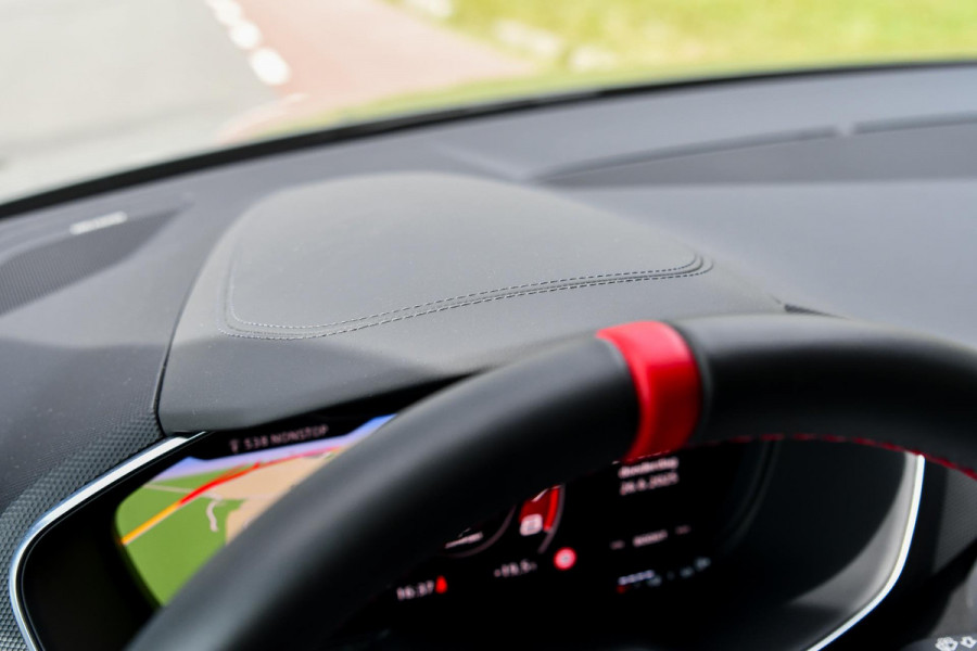 Audi TT 45 TFSI S Line Competition Plus. RS stoelen, Matrix, B&O, CarPlay, Keyless, 20'', BTW!