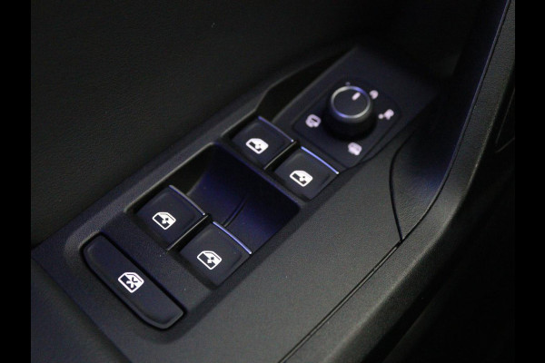 Seat Leon 1.5 eTSI FR Intens | Stoel & stuurverwarming | Trekhaak | Adaptive cruise | Navigatie | Parkeerhulp | Full LED