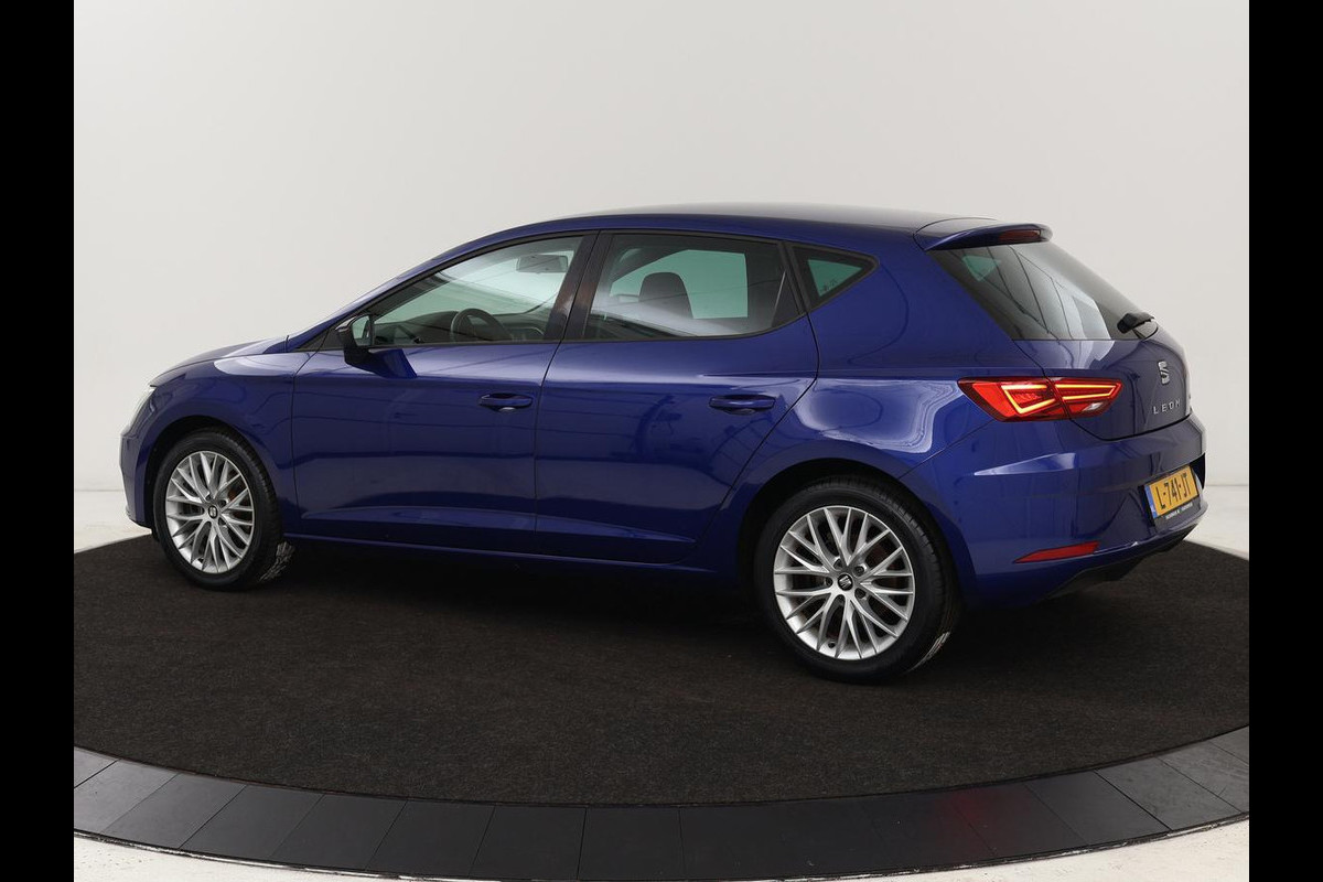 Seat Leon 1.4 TSI Style | Carplay | Full LED | Climate control | Navigatie | Parkeerhulp | Cruise control | Bluetooth Seat Leon 1.4 TSI Style | Carplay | Full LED | Climate control | Navigatie | Parkeerhulp | Cruise control | Bluetooth