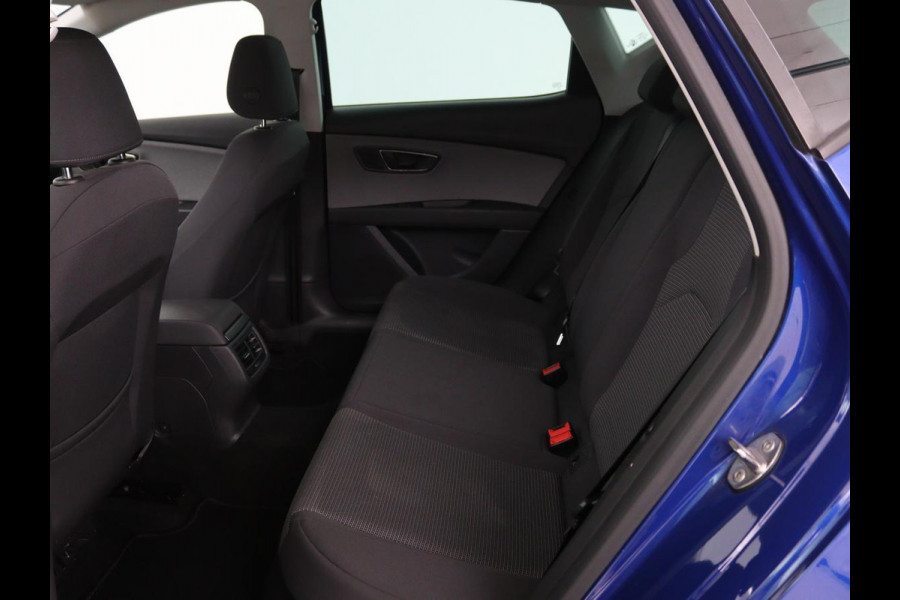 Seat Leon 1.4 TSI Style | Carplay | Full LED | Climate control | Navigatie | Parkeerhulp | Cruise control | Bluetooth