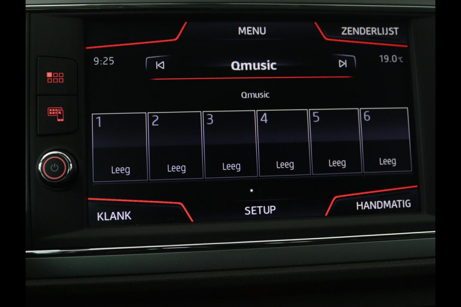 Seat Leon 1.4 TSI Style | Carplay | Full LED | Climate control | Navigatie | Parkeerhulp | Cruise control | Bluetooth