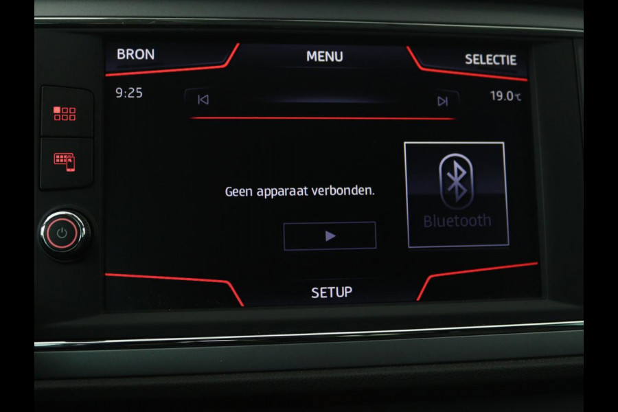 Seat Leon 1.4 TSI Style | Carplay | Full LED | Climate control | Navigatie | Parkeerhulp | Cruise control | Bluetooth