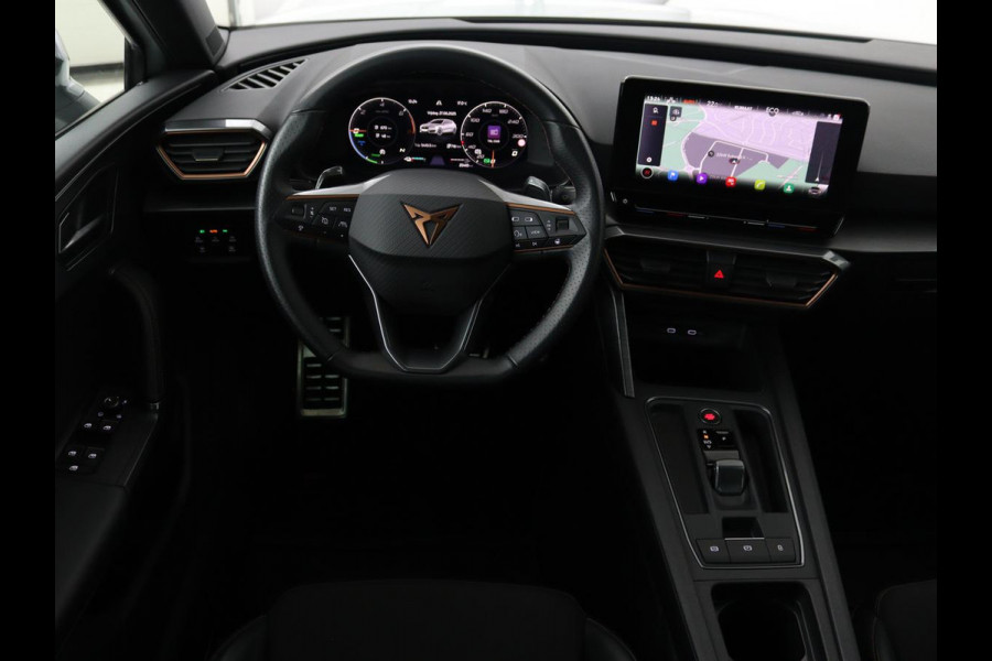 CUPRA Leon 1.4 e-Hybrid | Stoel & stuurverwarming | Carplay | Adaptive cruise | Camera | Navigatie | Sfeerverlichting | Full LED | Keyless | PHEV