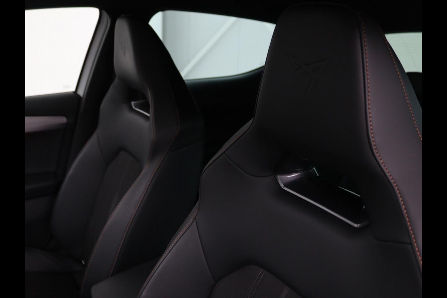 CUPRA Leon 1.4 e-Hybrid | Stoel & stuurverwarming | Carplay | Adaptive cruise | Camera | Navigatie | Sfeerverlichting | Full LED | Keyless | PHEV