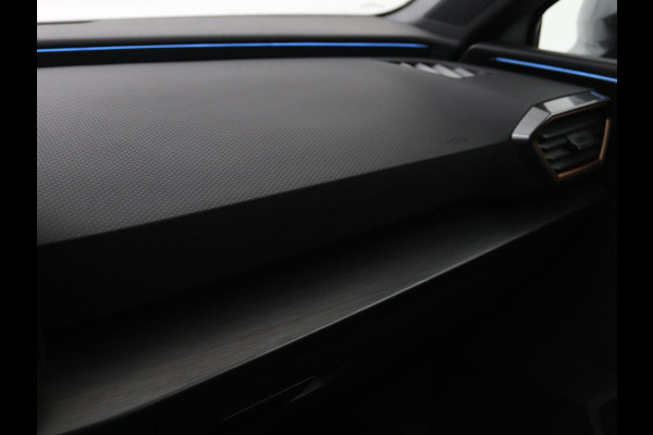 CUPRA Leon 1.4 e-Hybrid | Stoel & stuurverwarming | Carplay | Adaptive cruise | Camera | Navigatie | Sfeerverlichting | Full LED | Keyless | PHEV