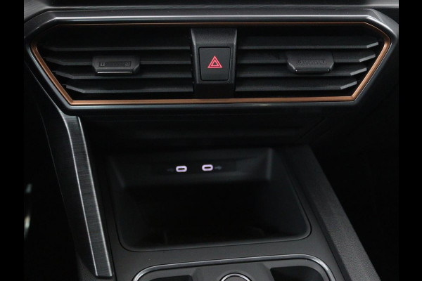 CUPRA Leon 1.4 e-Hybrid | Stoel & stuurverwarming | Carplay | Adaptive cruise | Camera | Navigatie | Sfeerverlichting | Full LED | Keyless | PHEV