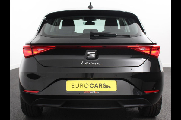 Seat Leon 1.0 eTSI 110pk DSG Style Navigatie Apple Carplay/ Android Auto Camera Parkeersensoren Stoel- en stuurverwarming Cruise Control Virtual Cockpit Climate Control
