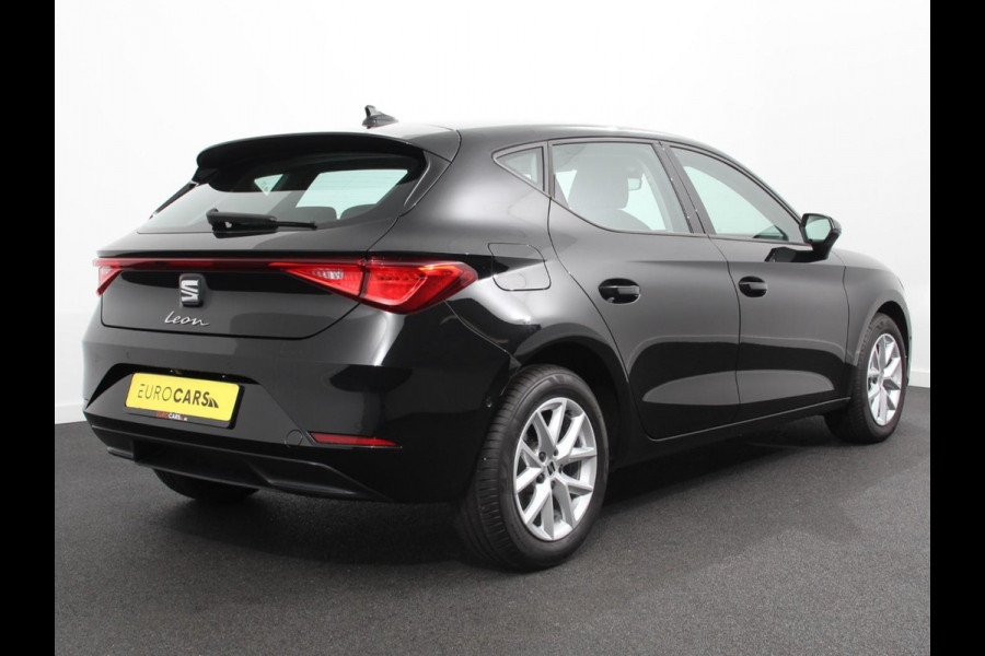 Seat Leon 1.0 eTSI 110pk DSG Style Navigatie Apple Carplay/ Android Auto Camera Parkeersensoren Stoel- en stuurverwarming Cruise Control Virtual Cockpit Climate Control