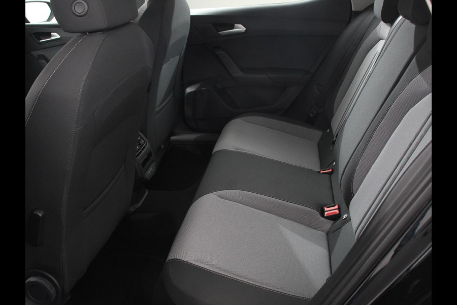Seat Leon 1.0 eTSI 110pk DSG Style Navigatie Apple Carplay/ Android Auto Camera Parkeersensoren Stoel- en stuurverwarming Cruise Control Virtual Cockpit Climate Control