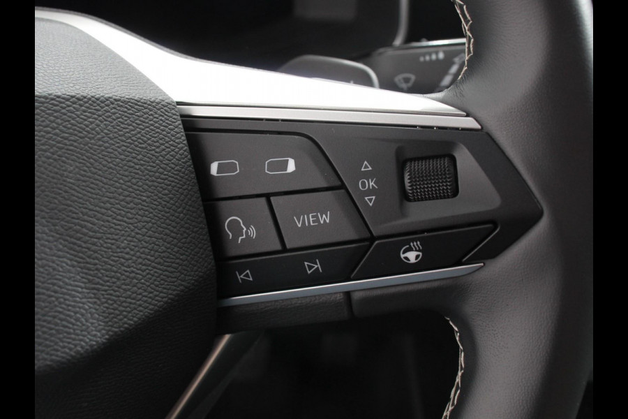 Seat Leon 1.0 eTSI 110pk DSG Style Navigatie Apple Carplay/ Android Auto Camera Parkeersensoren Stoel- en stuurverwarming Cruise Control Virtual Cockpit Climate Control