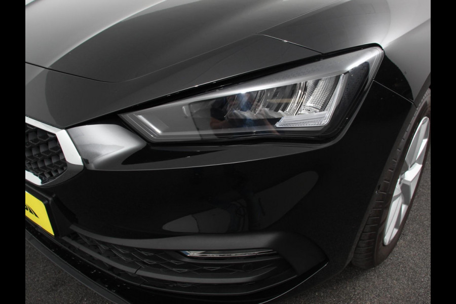 Seat Leon 1.0 eTSI 110pk DSG Style Navigatie Apple Carplay/ Android Auto Camera Parkeersensoren Stoel- en stuurverwarming Cruise Control Virtual Cockpit Climate Control