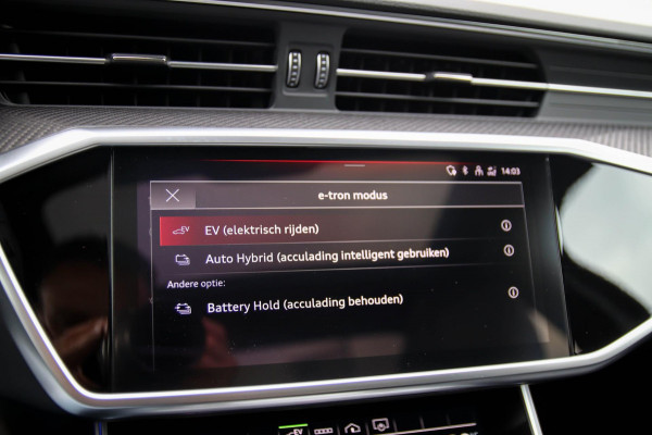 Audi A6 Avant 55 TFSI e Quattro Competition S line Edition 367pk Automaat|Panoramadak|Virtual Cockpit|Leder+Memory|HD Matrix|Black