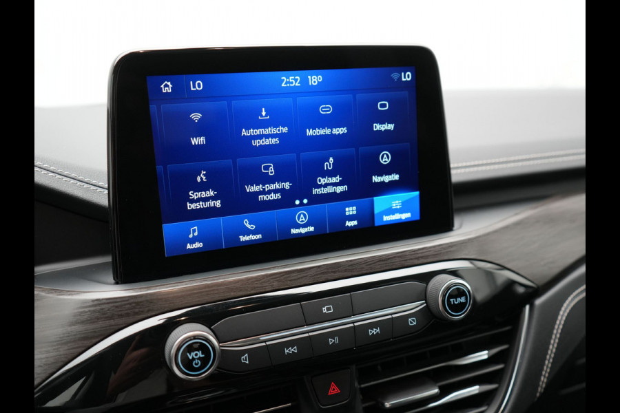 Ford Kuga 2.5 Vignale Plug In Hybrid 225pk PHEV | Trekhaak af Fabriek | Adaptive Cruise | Lederen Sportstoelen Memory | B&O Sound | Keyless | Head Up | 19"L.M |  Stuur & Stoelverwarming |
