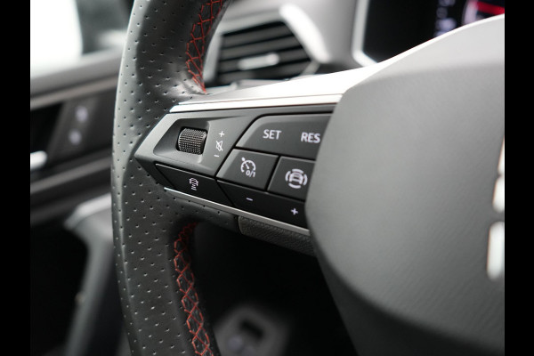 Seat Tarraco 1.4 TSI e-Hybrid FR Plug In Hybrid 245pk Dealer O.H PHEV | Trekhaak af Fabriek | Lederen Sportstoelen Memory | Adaptive Cruise | 19"L.M | Parkassist & Camera | Virtual | Keyless | Stuurverwarming |