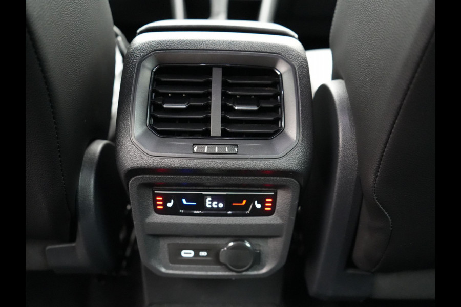 Seat Tarraco 1.4 TSI e-Hybrid FR Plug In Hybrid 245pk Dealer O.H PHEV | Trekhaak af Fabriek | Lederen Sportstoelen Memory | Adaptive Cruise | 19"L.M | Parkassist & Camera | Virtual | Keyless | Stuurverwarming |