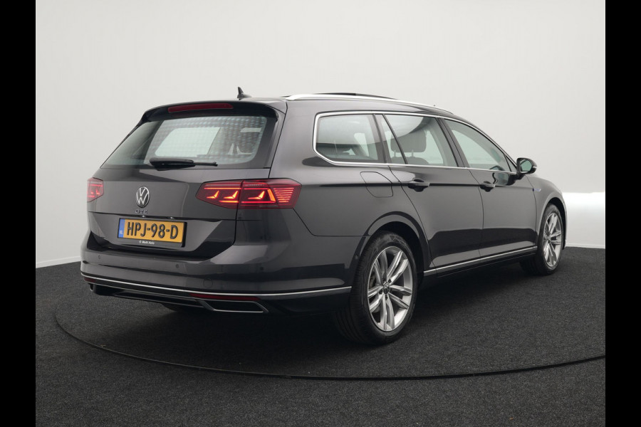 Volkswagen Passat Variant 1.4 TSI GTE Highline Plug in Hybrid PHEV | Panodak | Adaptive Cruise | Alcantara Sportstoelen | Carplay | IQ Led | 360 Camera |