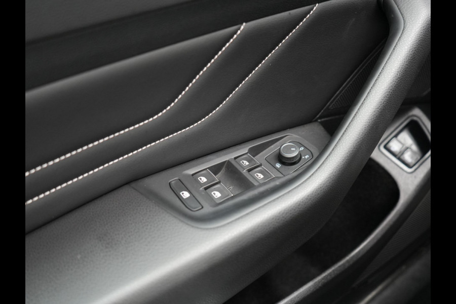 Volkswagen Passat Variant 1.4 TSI GTE Highline Plug in Hybrid PHEV | Panodak | Adaptive Cruise | Alcantara Sportstoelen | Carplay | IQ Led | 360 Camera |