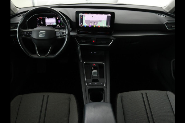 Seat Leon 1.5 eTSI Style Launch Edition | Trekhaak | Carplay | Adaptive cruise | Camera | Navigatie | Park Assist | Climate control